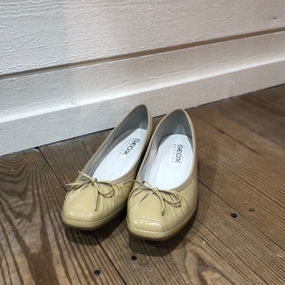 Geox Respira Shoes in Beige